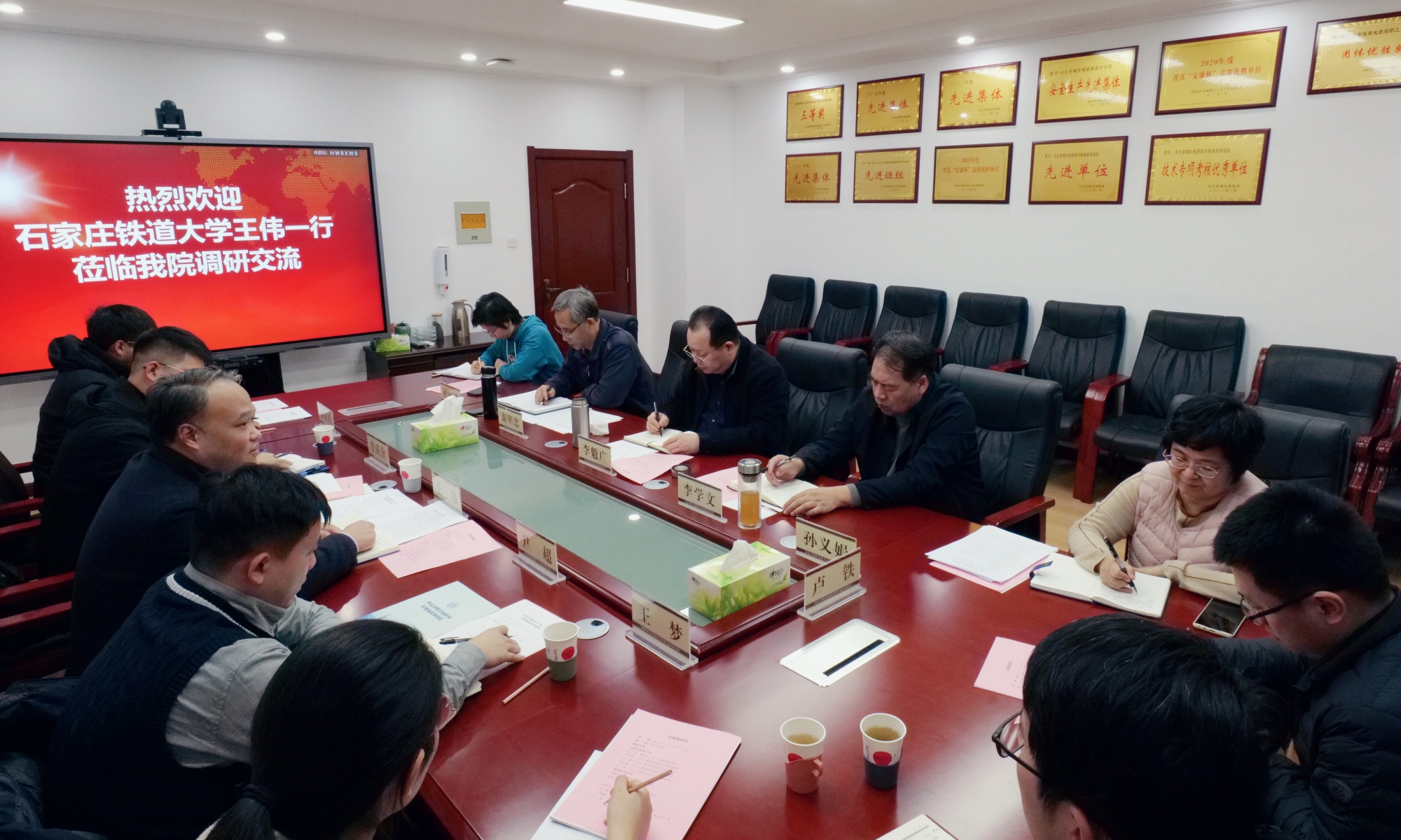 1704442757235071413.jpg 222.jpg